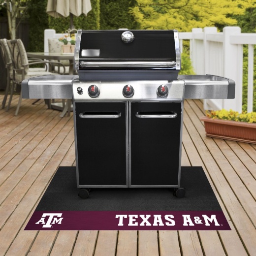 Texas A&M Aggies Vinyl Grill Mat 26In. X 42In