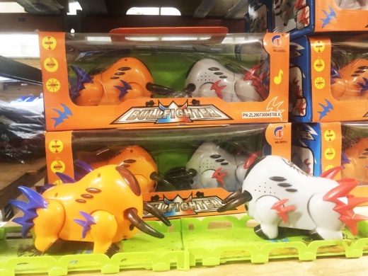 24 Pieces Bullfighters with Sounds and Movement - Light Up Toys