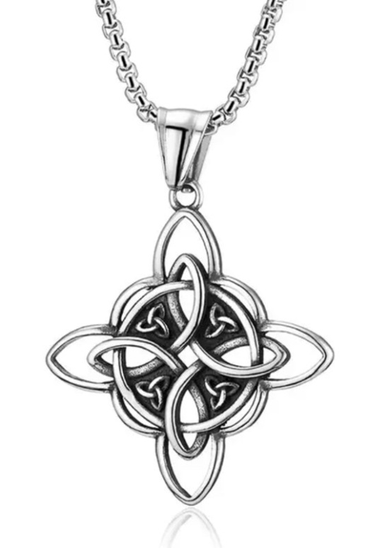 Celtic Knot Necklace, a Symbol of Strength and Protection