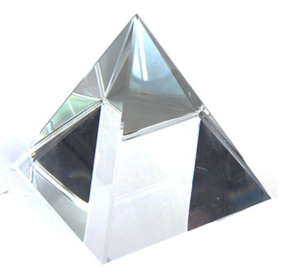 6Cm Crystal Pyramid
