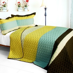 3Pc Vermicelli-Quilted Patchwork Quilt Set - Mira Beauty