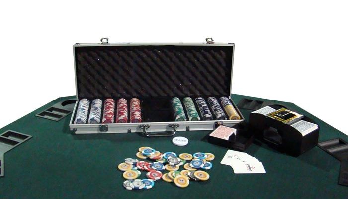 Texas Hold 'Em Poker Combo Pack W/ Table Top