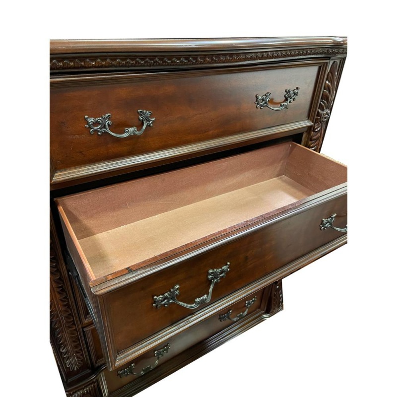 Bessy Traditional Cherry 5-Drawer Chest