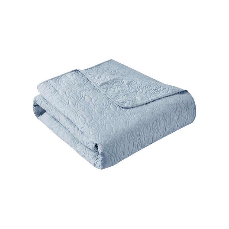 Quebec Oversized Quilted Throw, Blue Color