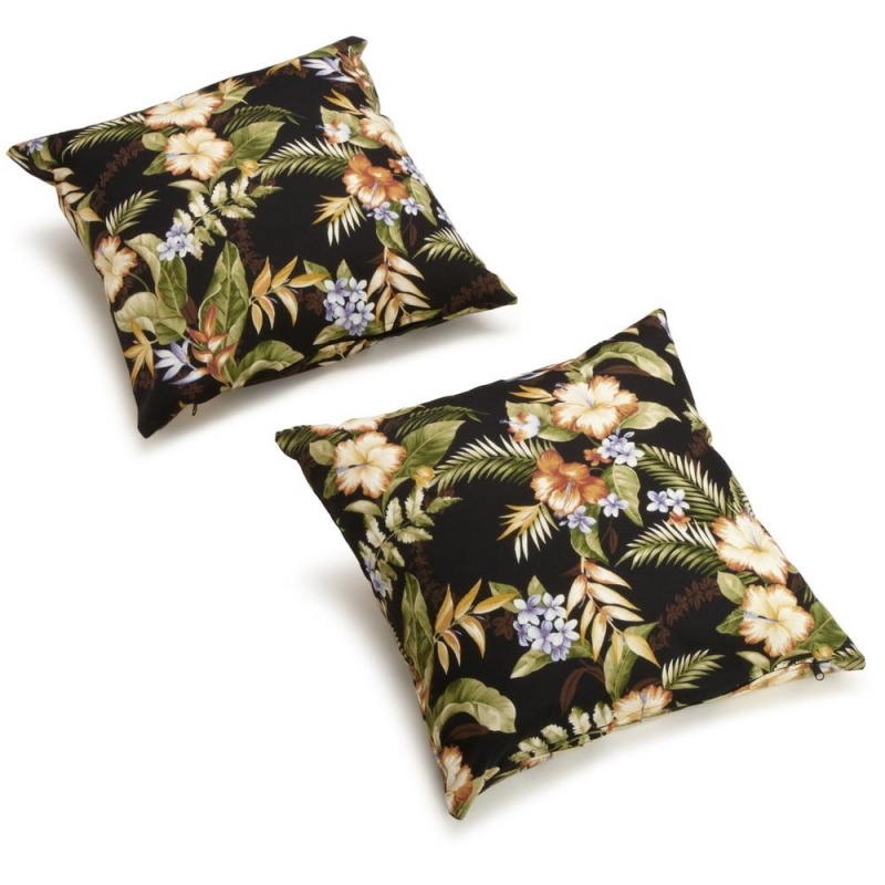 Blazing Needles 17-Inch Outdoor Knife Edge Throw Pillows (Set Of 2)