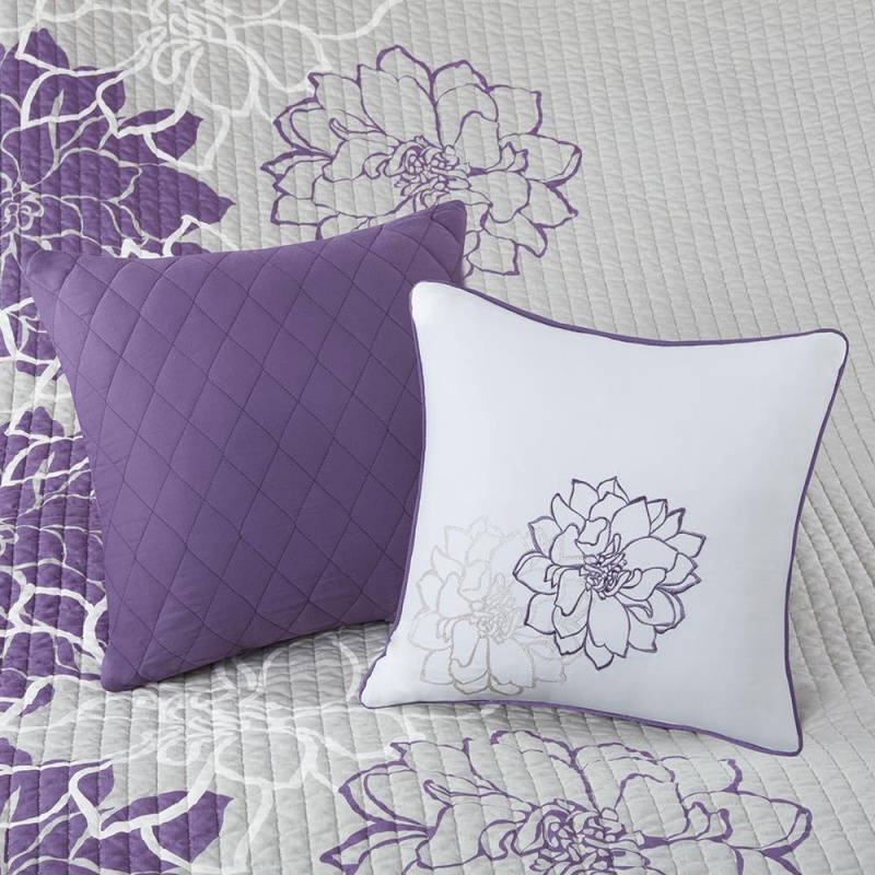 6 Piece Printed Cotton Quilt Set With Throw Pillows