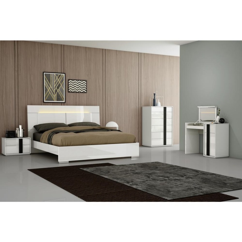 Kimberly Queen Bed