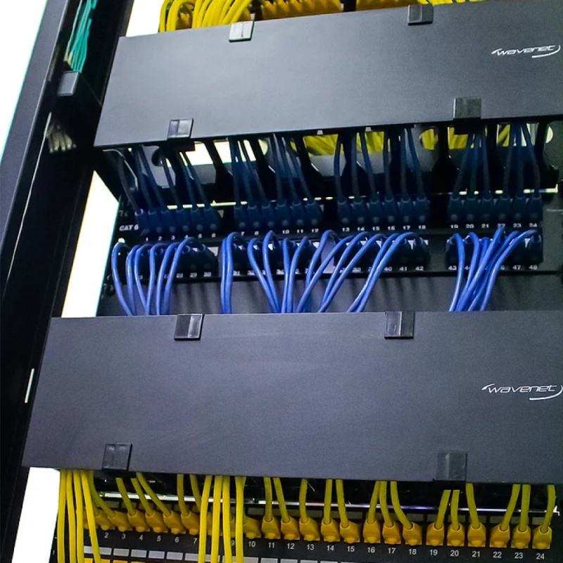 Wavenet - 27U Standing Server Cabinet 32 In Deep For 19” Network & Data Equipment Rack With Built-In Fans, Secure Locking Doors, Enclosure On Wheels/Casters - Black