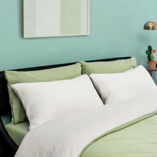 28 X 18 Inch Shredded Memory Foam Bed Pillows With Bamboo Cooling Cover