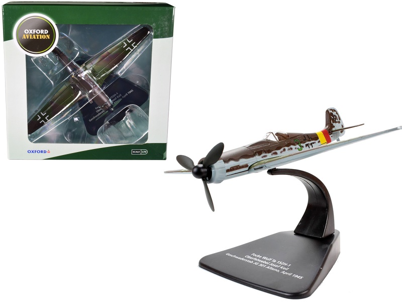 Focke-Wulf Ta 152 H-1 Fighter Plane Pilot: Oberfelwebel Josef Keil Geschwaderstab Jg 301 Alteno April (1945) Diecast Model Airplane