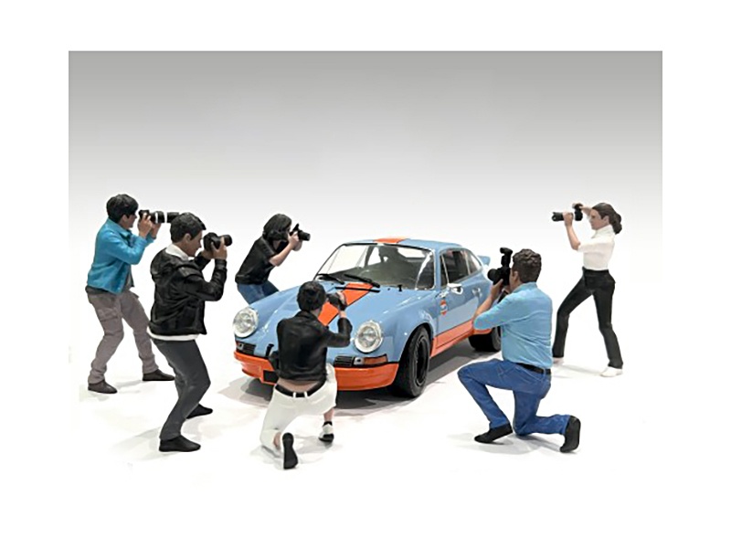 "Photographers" 6 Piece Figure Set For 1/18 Scale Models By American Diorama