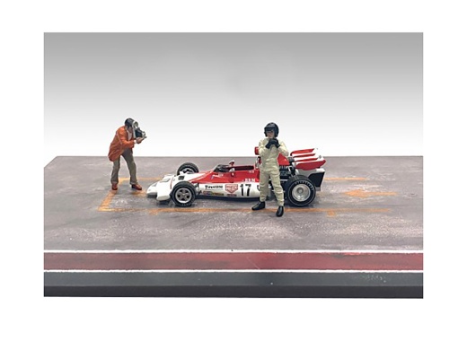 American Diorama 1/43 Scale Diecast Figures - Race Day Set 2