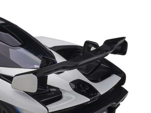 Mclaren Senna Vision Pure White And Black 1/18 Model Car By Autoart