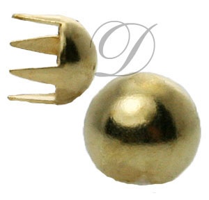 90Ss Pearl Nailhead