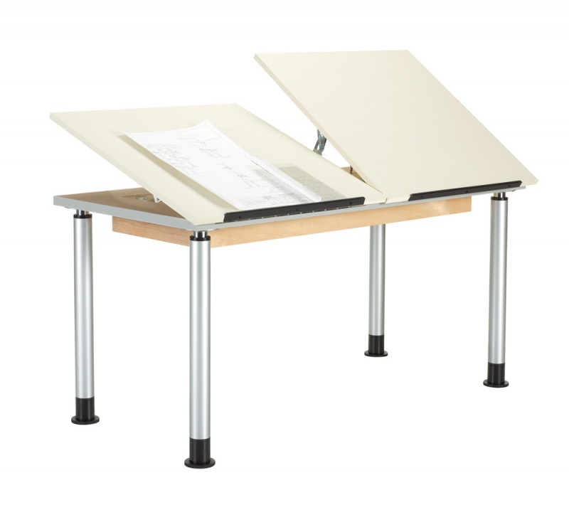 Adaptable Drawing Table