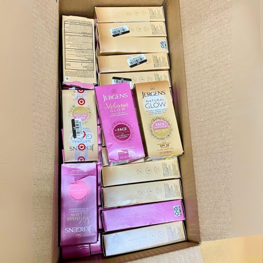 Jergens Natural Glow Sunscreen And Moisturizing Glow Enhancer 2 Fl Oz (50 Pcs Lot)