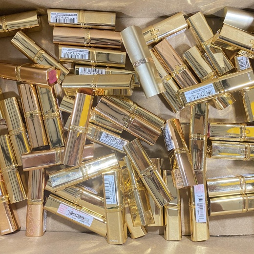 Assorted L'oreal Paris Colour Riche Original Satin Lipstick Gold ( 50 Pcs Box )