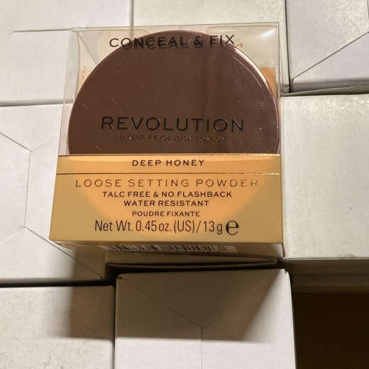 Revolution Conceal & Fix Deep Honey Loose Setting Powder Talc Free & No Flashback 0.45Oz F15 (30 Pcs Lot)
