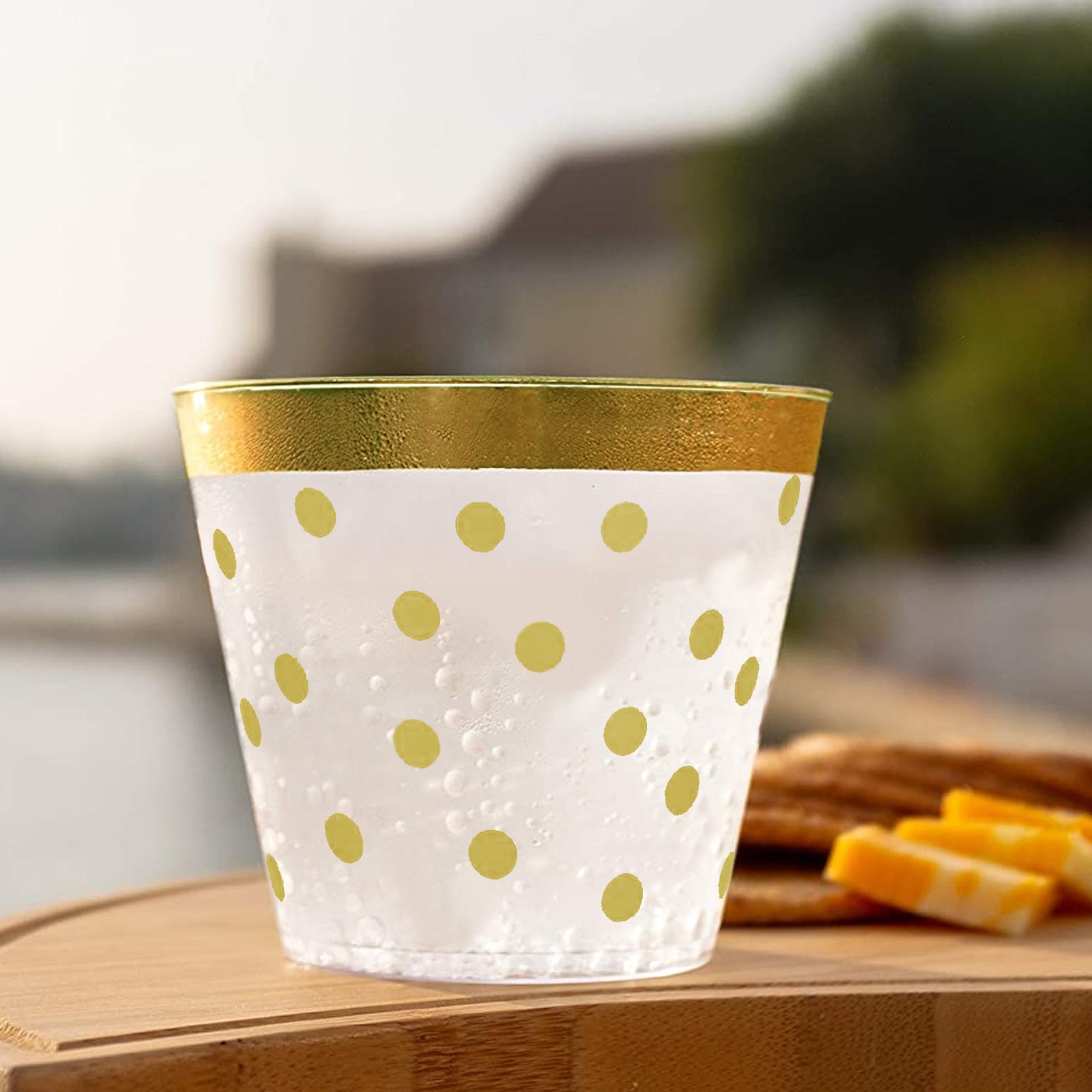 12 oz. Clear with Gold Dots Round Disposable Plastic Tumblers