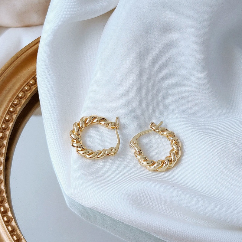 Eco-Friendly Simple & Casual Stylish 14K Real Gold Plated Copper Braided Hoop Earrings For Women 16Mm Dia., 1 Pair