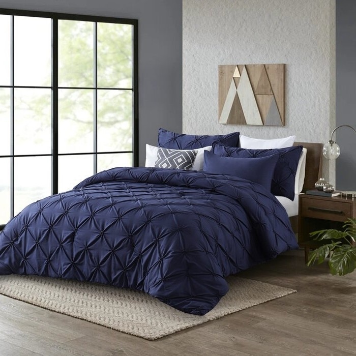 Twin Size All Season Pleated Hypoallergenic Microfiber Reversible 2 Piece Comforter Set In Navy