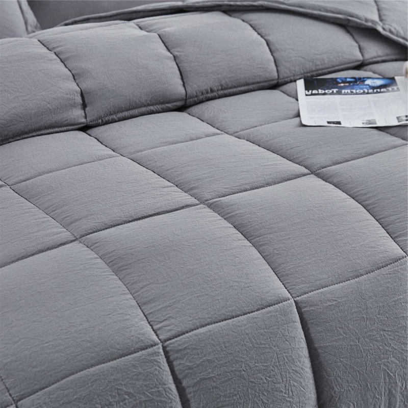 Full/Queen Traditional Microfiber Reversible 3 Piece Comforter Set In Grey