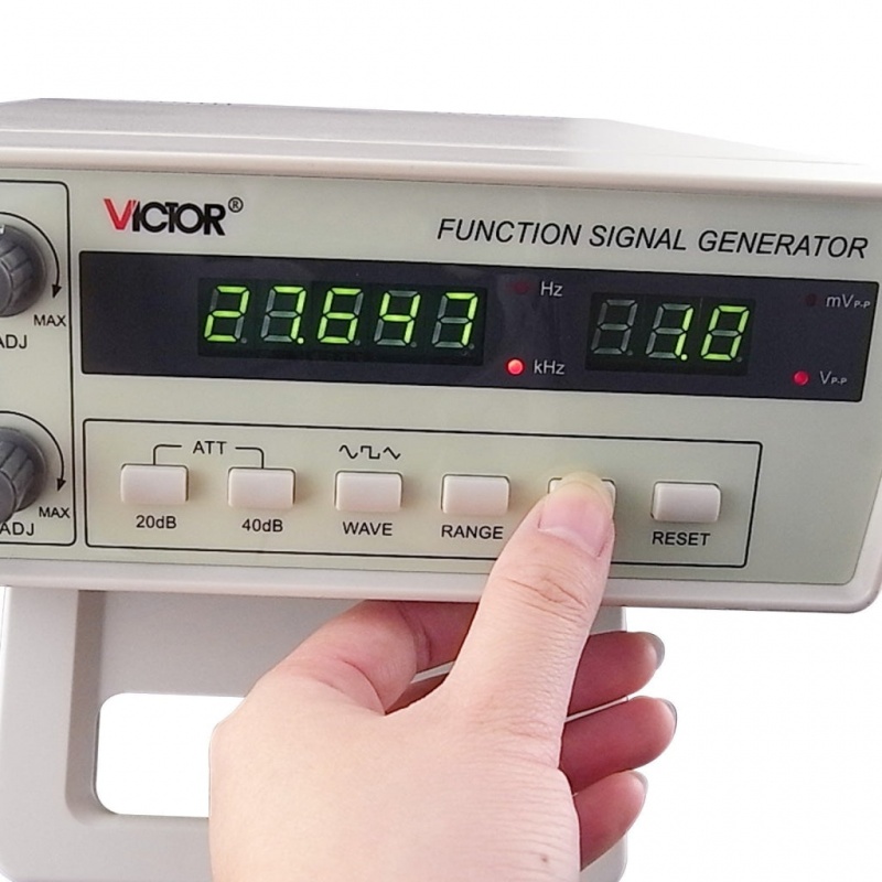 Digital Function Signal Generator Multimeter 0.2Hz-2Mhz