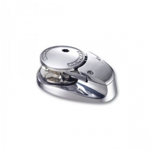 Lewmar V700G Vertical Windlass With Rocker Switch And Control