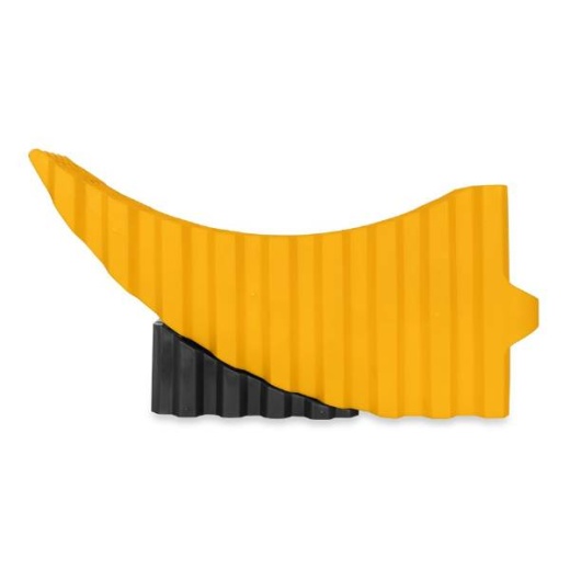 Camco Curved Trailer Aid with Chock