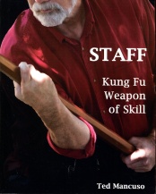 3 Dvd Set Essential Kung Fu: 3 Section Staff, Broadsword, Self Defense Eric  Lee