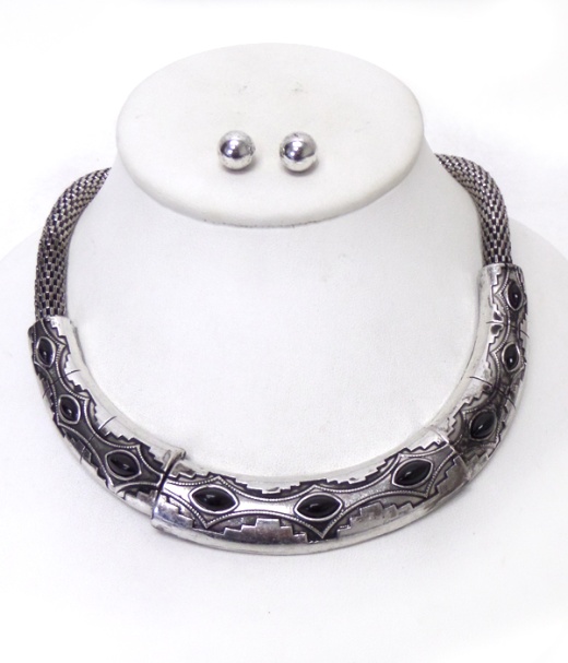 Aztec Pattern Half Choker and Thick Mesh Chain Necklace Set - Western