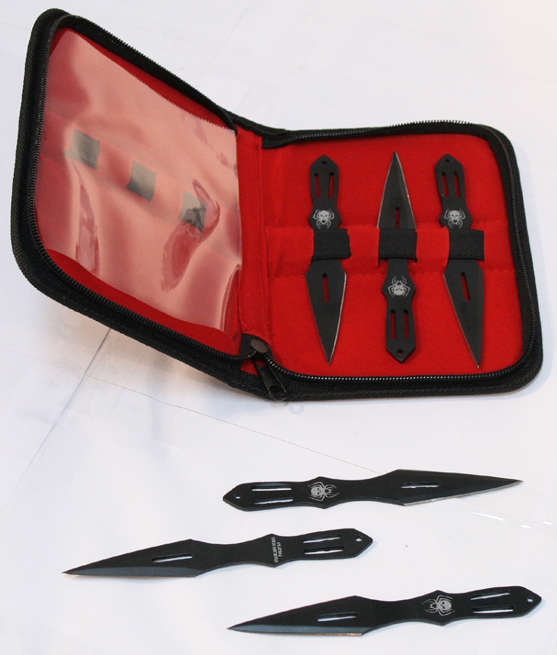 Set Of 6 Black 5.5" Throwing Knives With Carrying Case