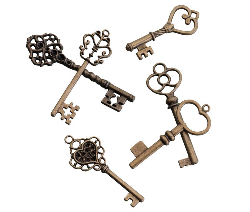 24 Vintage Bronze Keys