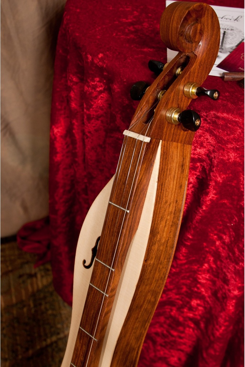 Roosebeck Mountain Dulcimer 4-String Cutaway Upper Bout F-Holes Scrolled Pegbox