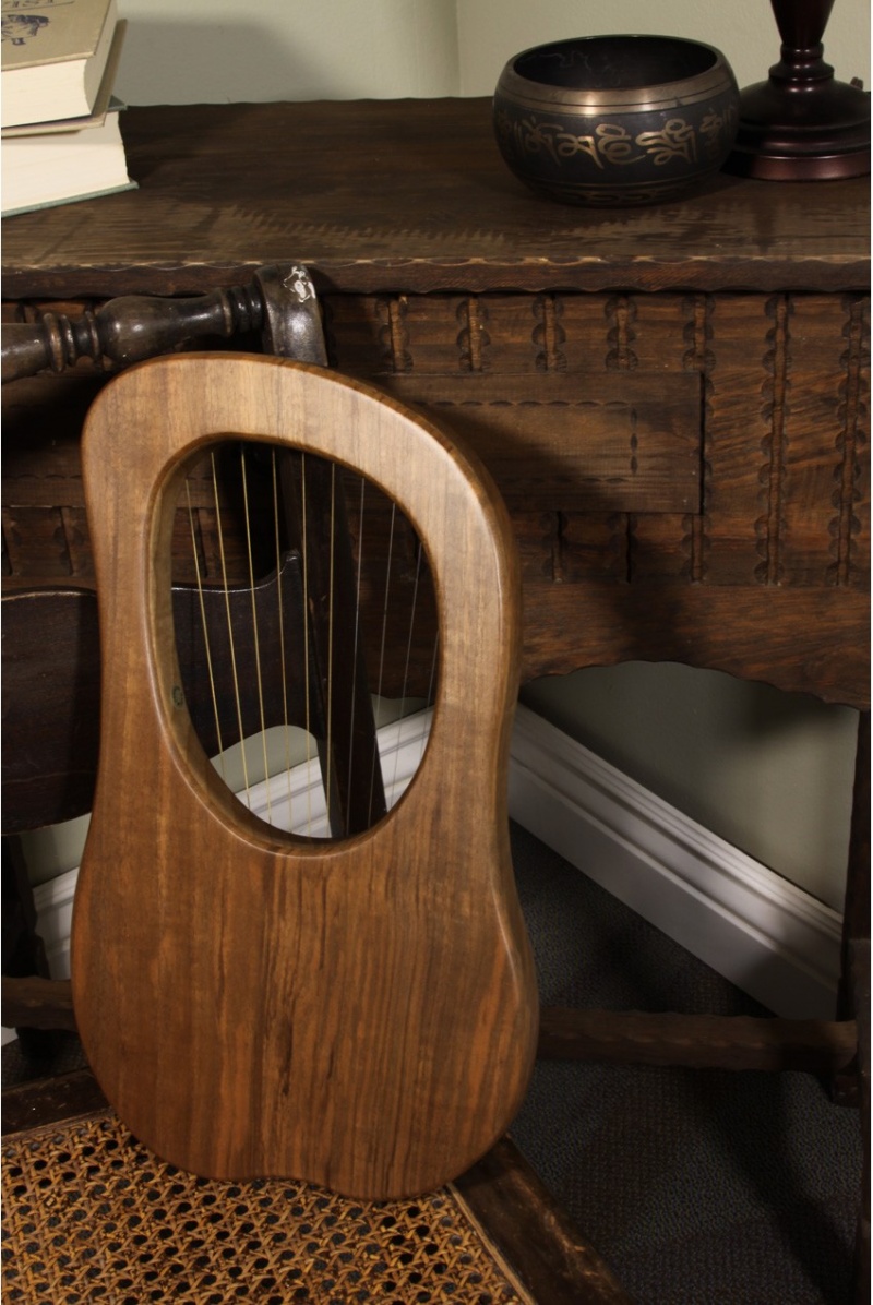 Mid-East Lyre Harp 10-String - Walnut