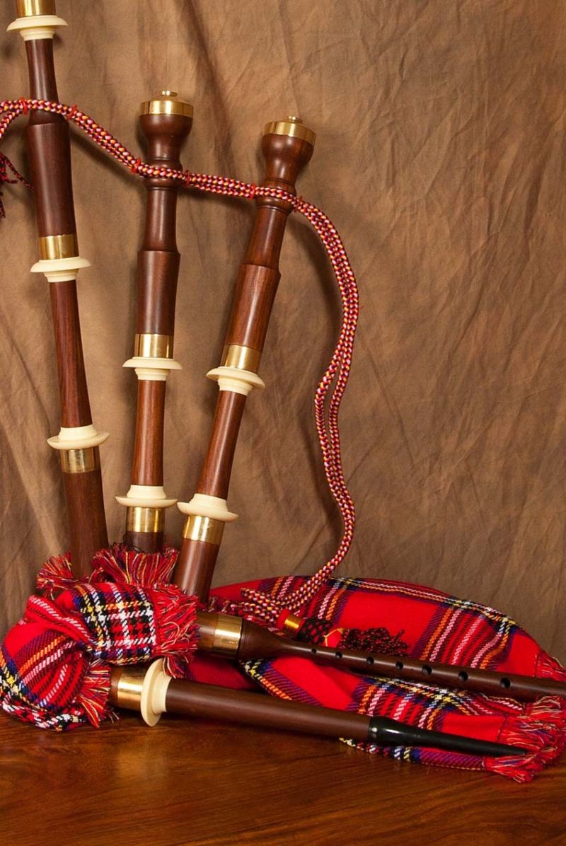 Roosebeck Full Size Sheesham Chalice Style Bagpipe W/ Red Tartan Cover