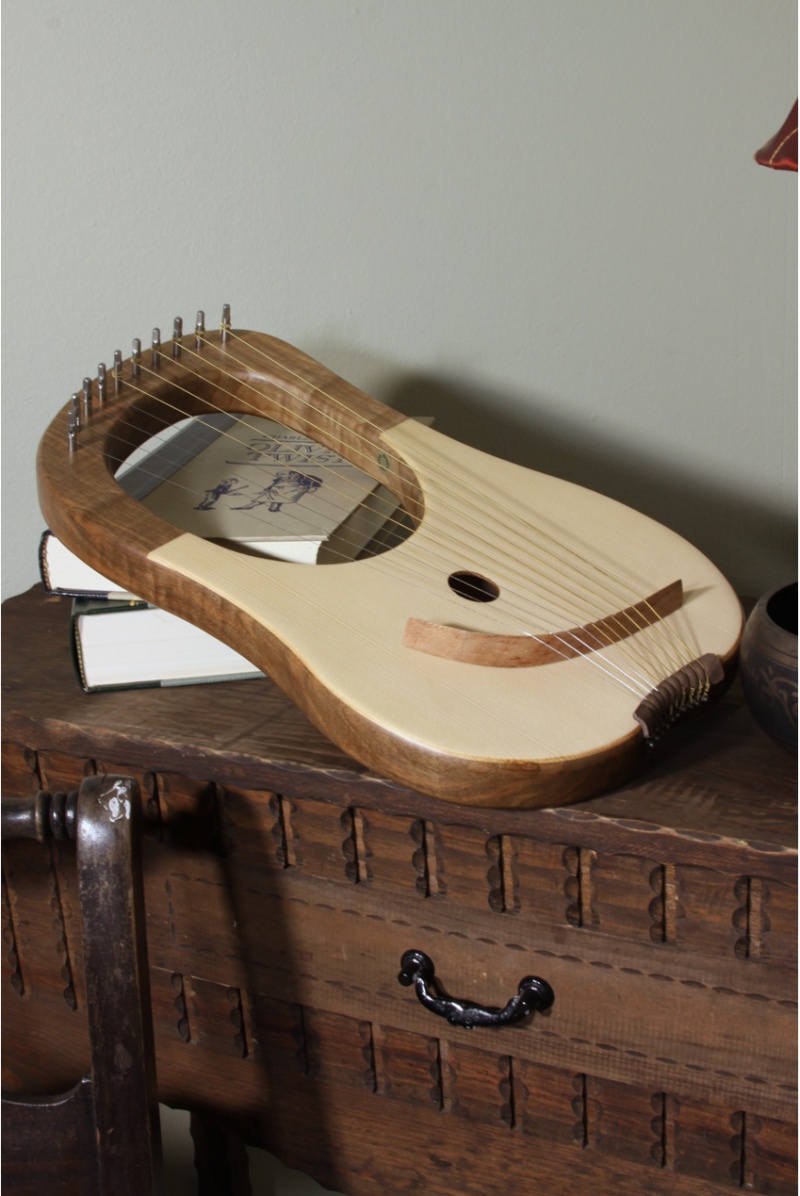 Mid-East Lyre Harp 10-String - Walnut