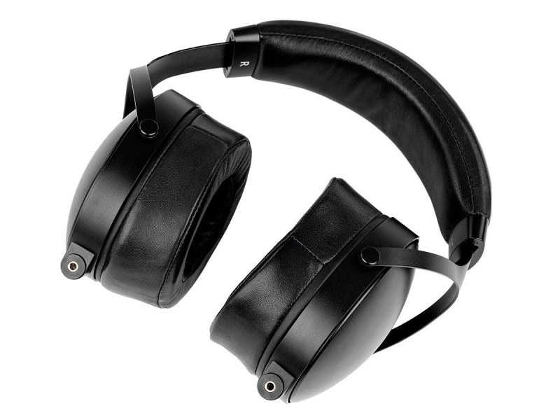 Monolith M1070c Over The Ear Closed Back Planar Headphones
