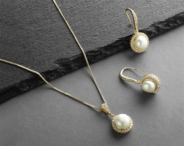 Freshwater Gold Pearl Necklace Set With Inlaid Cz Frame
