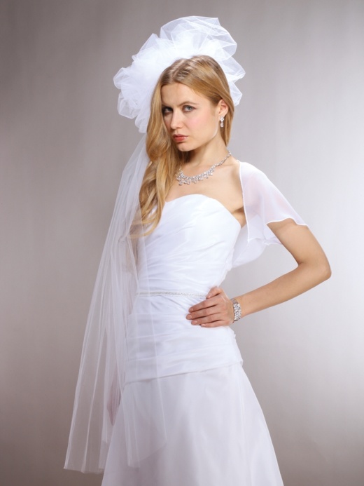 Long Fingertip White Bridal Veil with Large Tulle Pouf