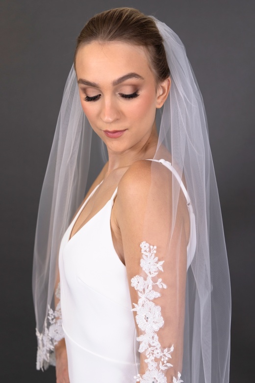 Floral Leaf Lace Veil. Fingertip Veil Cathedral Bridal Veil 