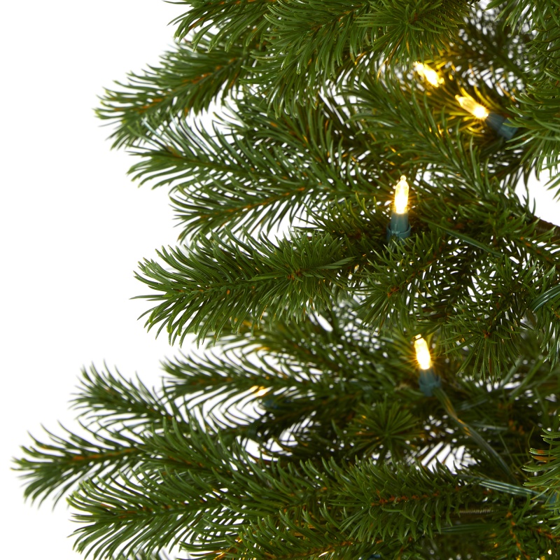 6.5' Big Sky Spruce Artificial Christmas Tree With 200 Clear Warm (Multifunction) Led Lights And 265 Bendable Branches