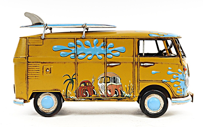 1967 Volkswagen Deluxe Bus 1:18