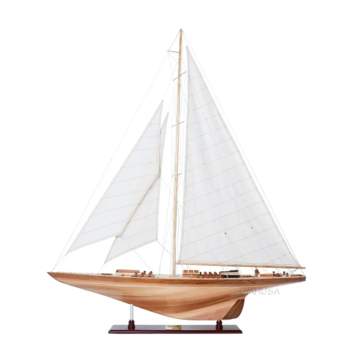 Endeavour 40 Model Sailboat