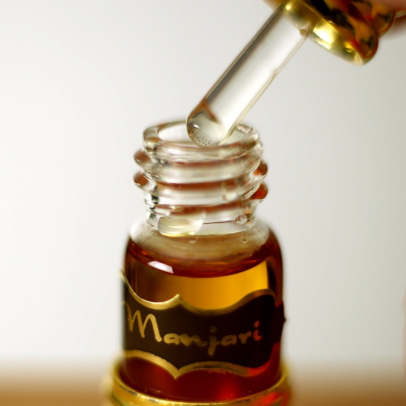 Perfume Attar Oil Manjari For Protection - 3Ml - Unisex