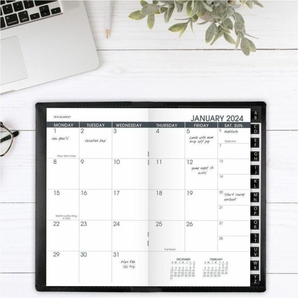 At-A-Glance Pocket-Size Monthly Planner, 3 1/2 X 6 1/8, White