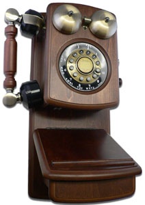 Country Wood Phone Walnut