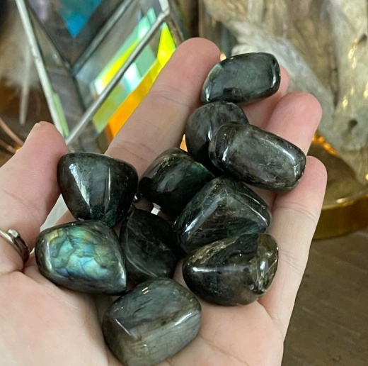 Tumbled Pebbles Stone Agate Labradorite (3/4"-1.5") - Natural Healing Properties