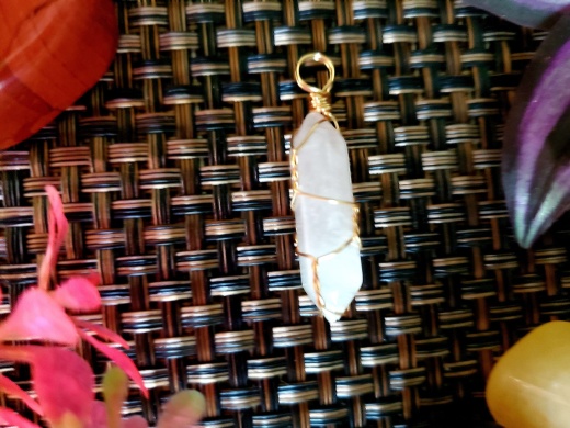 Clear Quartz Single Point Wire Pendant