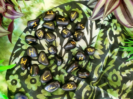 Set of 25 Black Agate Rune Stone with Bag